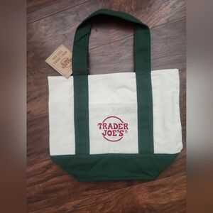 NWT Limited Edition Trader Joe's Mini Canvas Tote Bag Green Front Pocket Cotton